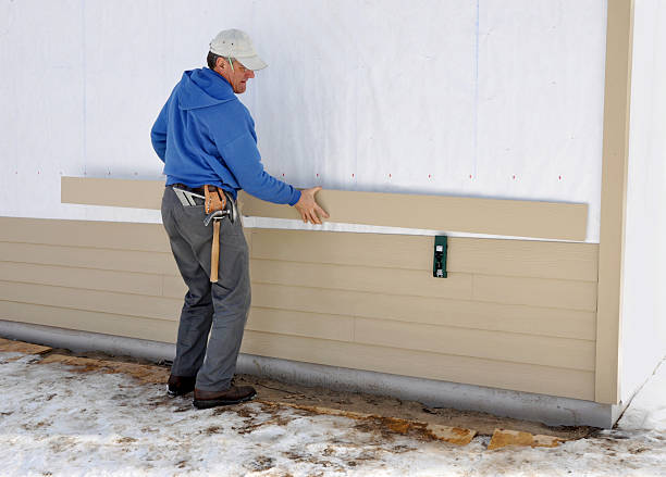 Best Engineered Wood Siding  in Englewood, OH